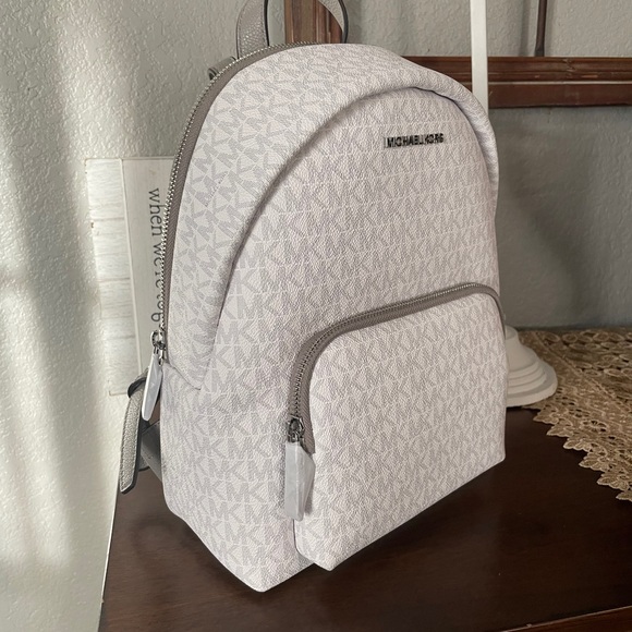 New Mk medium backpack - Picture 11 of 11